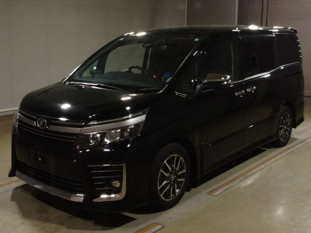 TOYOTA VOXY 2016