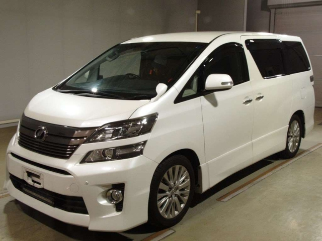 TOYOTA VELLFIRE 2013