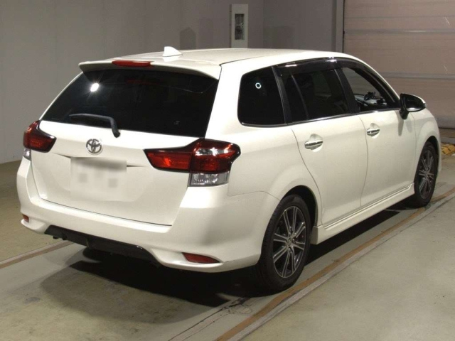 TOYOTA COROLLA FIELDER 2017