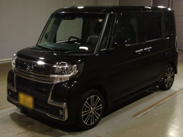 DAIHATSU TANTO 2018