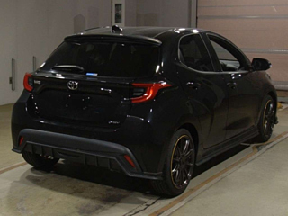 TOYOTA YARIS 2024