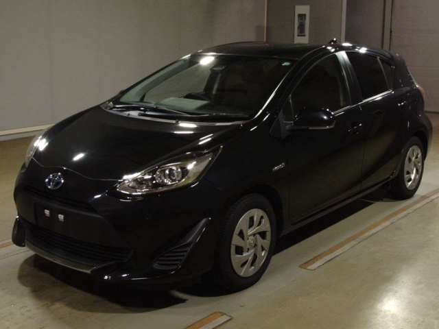 TOYOTA AQUA 2020