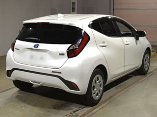TOYOTA AQUA 2022