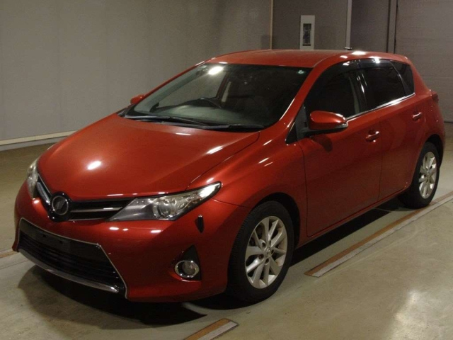 TOYOTA AURIS 2013