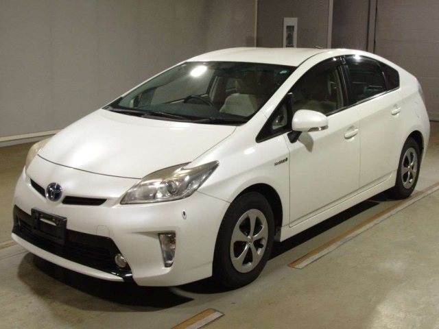 TOYOTA PRIUS 2012