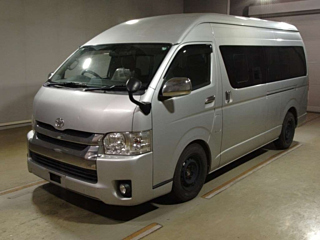 TOYOTA HIACE 2017
