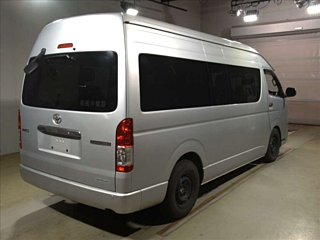 TOYOTA HIACE 2017