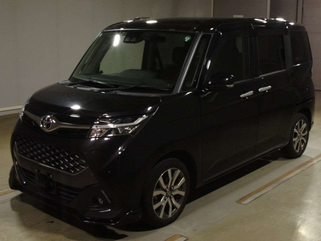 TOYOTA TANK 2020