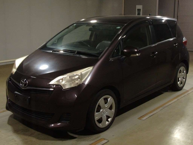 TOYOTA RACTIS 2012