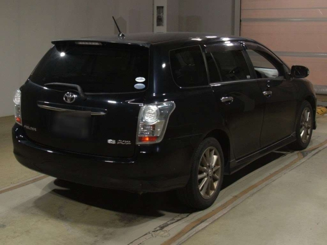 TOYOTA COROLLA FIELDER 2010