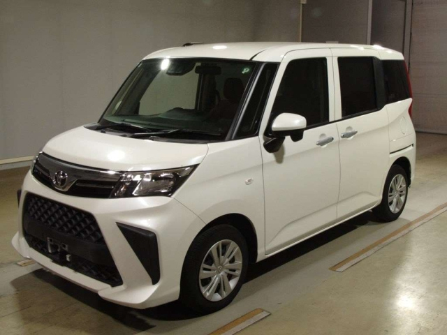 TOYOTA ROOMY 2021