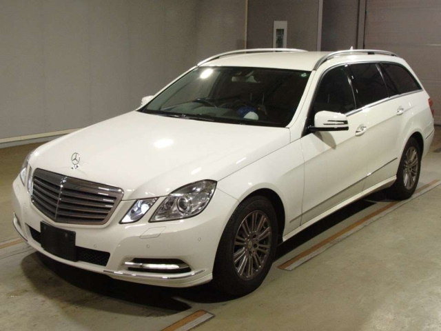 MERCEDES BENZ E CLASS WAGON 2011