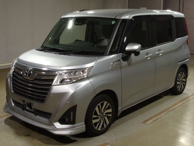 TOYOTA ROOMY 2020