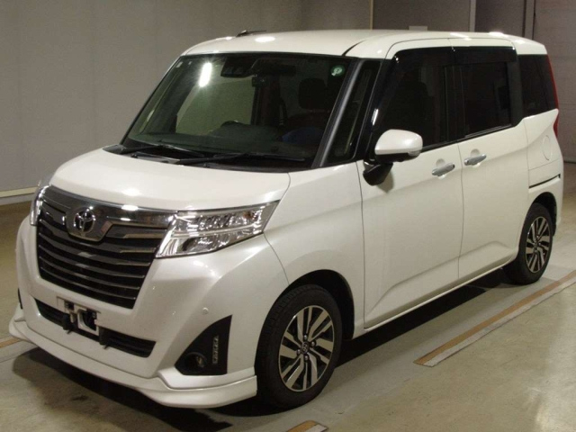 TOYOTA ROOMY 2020