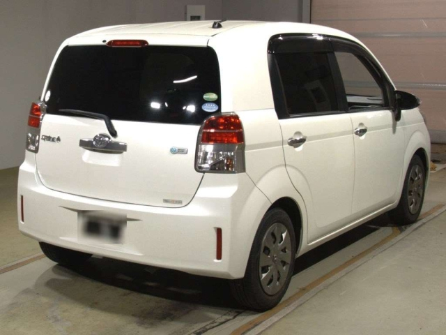 TOYOTA SPADE 2014