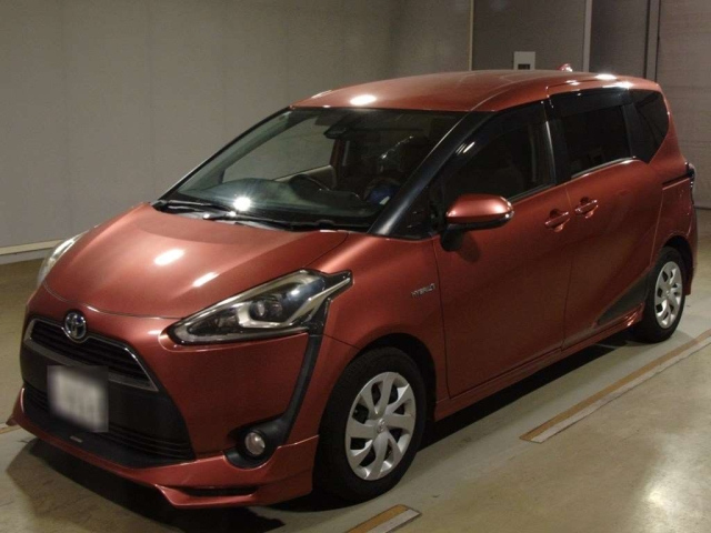 TOYOTA SIENTA 2015