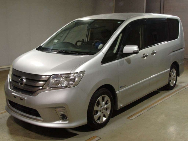 NISSAN SERENA 2013
