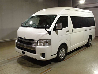TOYOTA HIACE 2021