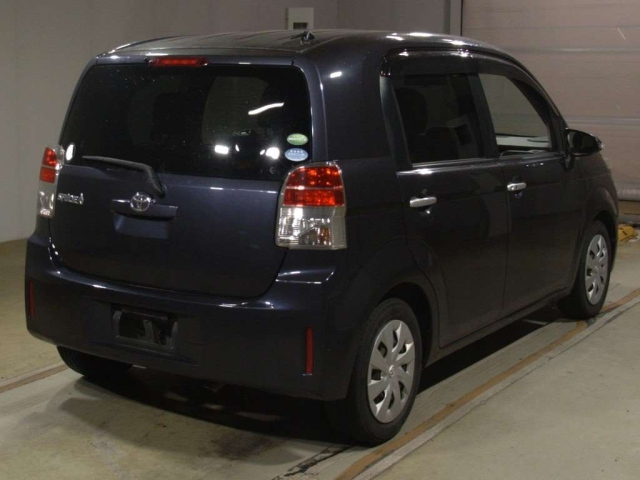 TOYOTA SPADE 2014