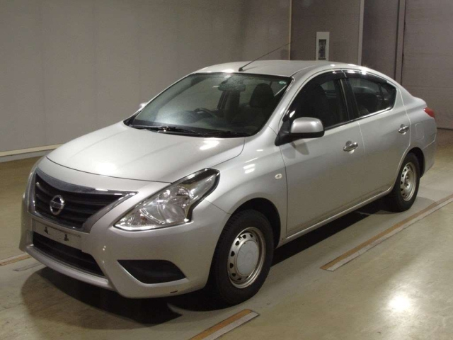 NISSAN LATIO 2016