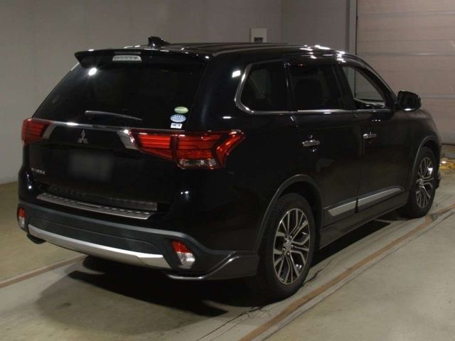 MITSUBISHI OUTLANDER 2018