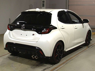 TOYOTA YARIS 2021