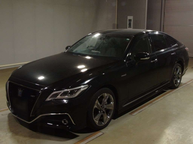 TOYOTA CROWN 2018
