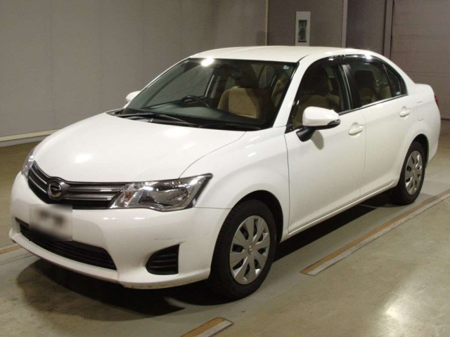 TOYOTA COROLLA AXIO 2013