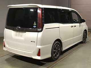 TOYOTA NOAH 2020