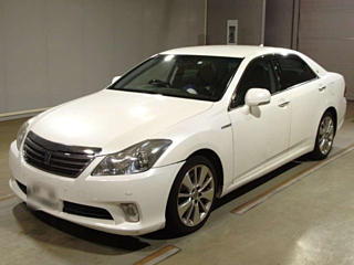 TOYOTA CROWN 2010