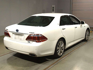 TOYOTA CROWN 2010