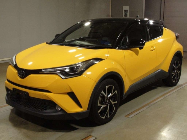 TOYOTA C-HR 2017