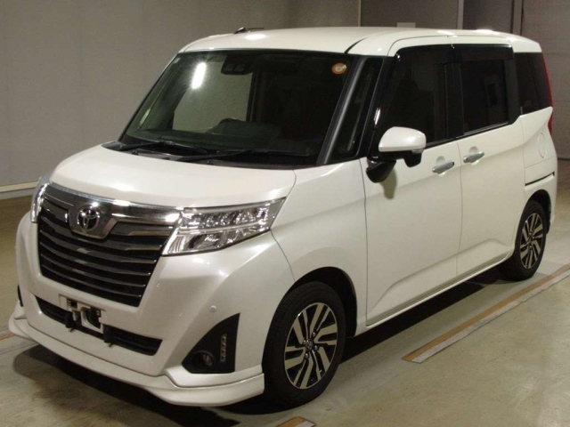 TOYOTA ROOMY 2020