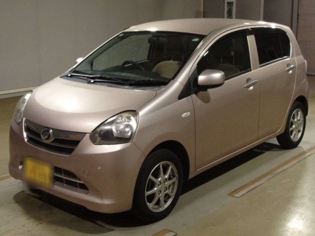 DAIHATSU MIRA E S 2013