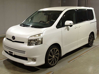 TOYOTA VOXY 2008