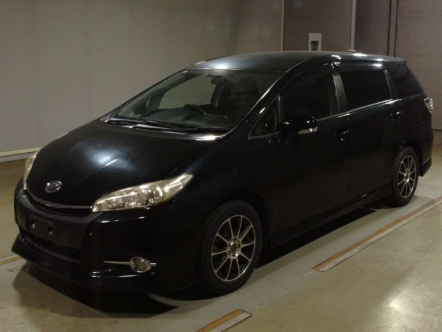TOYOTA WISH 2012