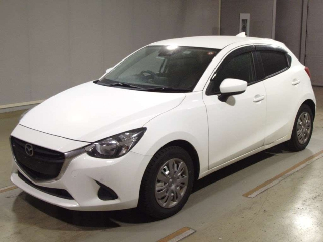 MAZDA DEMIO 2018