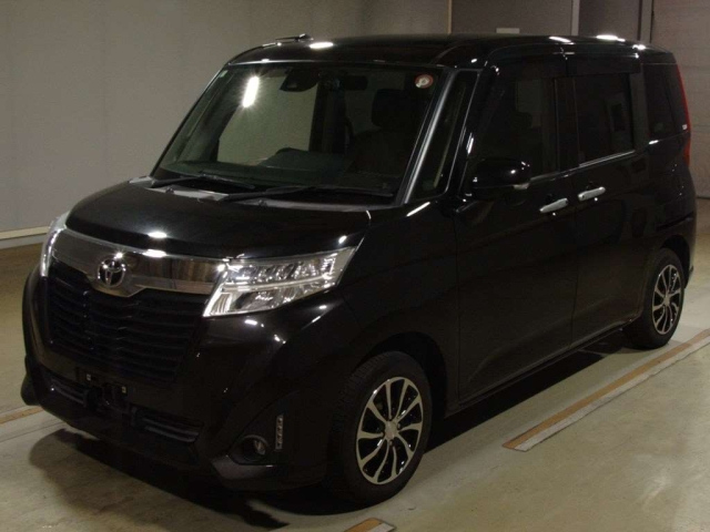 TOYOTA ROOMY 2018