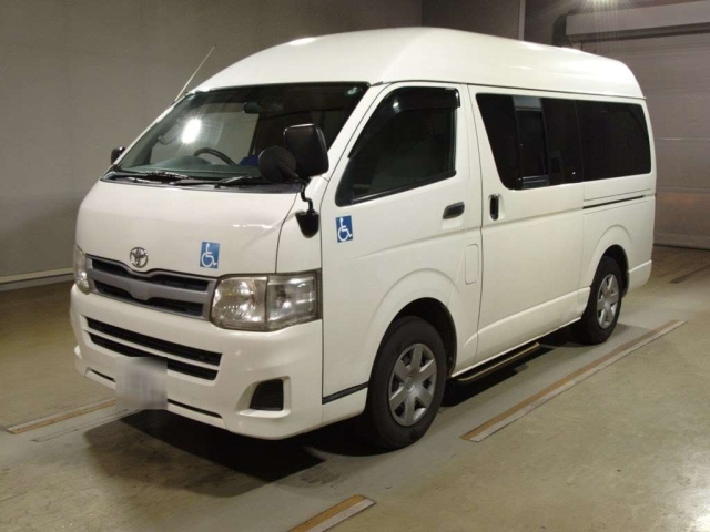 TOYOTA REGIUS ACE VAN 2010