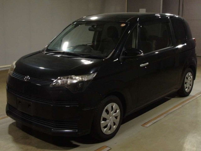 TOYOTA SPADE 2015