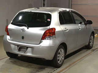 TOYOTA VITZ 2011