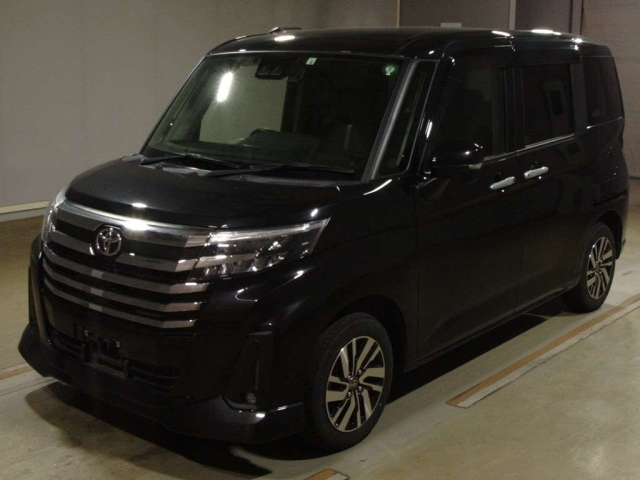 TOYOTA ROOMY 2022