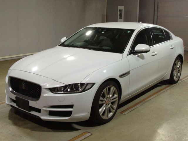 JAGUAR XE 2016