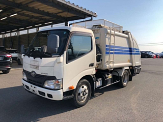 TOYOTA DYNA 2016