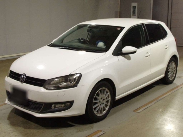 VOLKSWAGEN POLO 2014