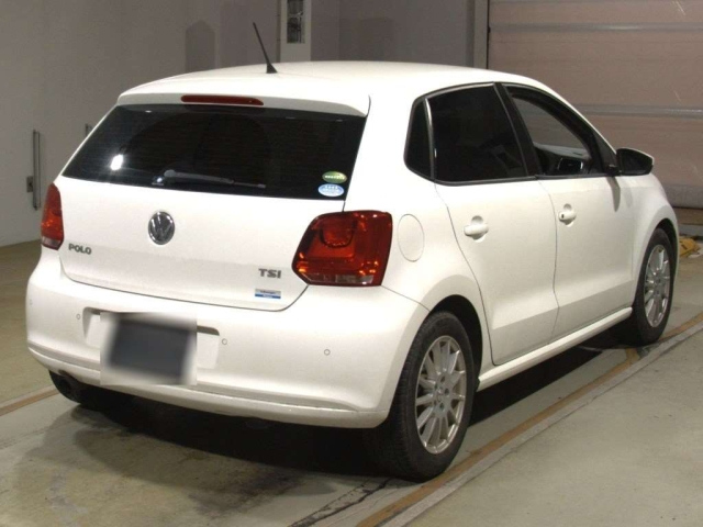 VOLKSWAGEN POLO 2014