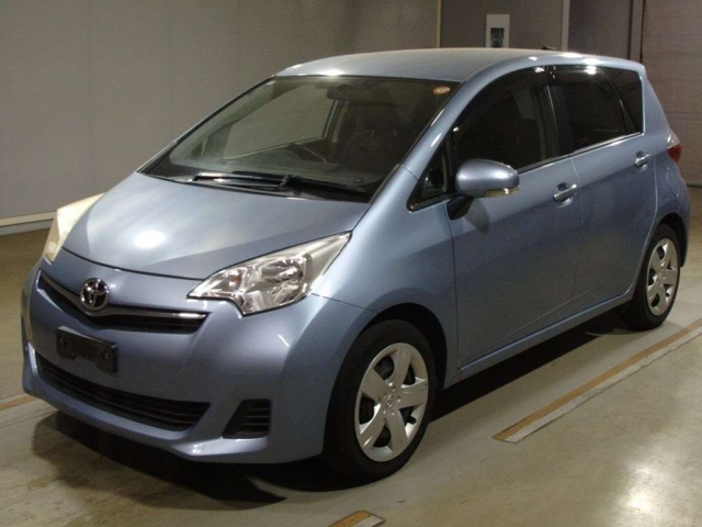 TOYOTA RACTIS 2014