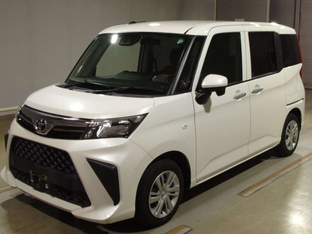 TOYOTA ROOMY 2021