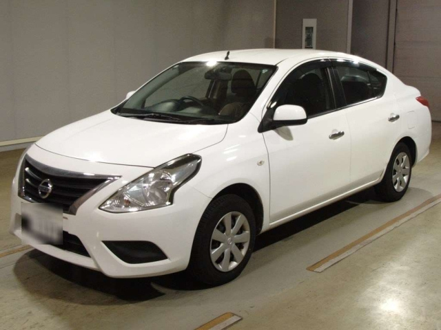 NISSAN LATIO 2015