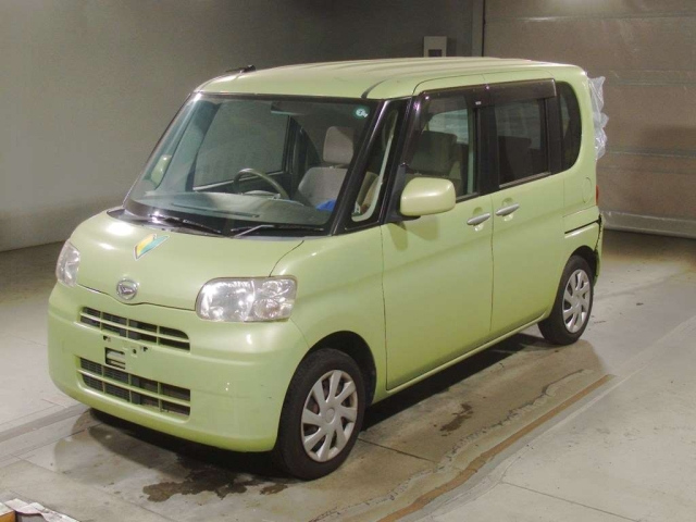 DAIHATSU TANTO 2012